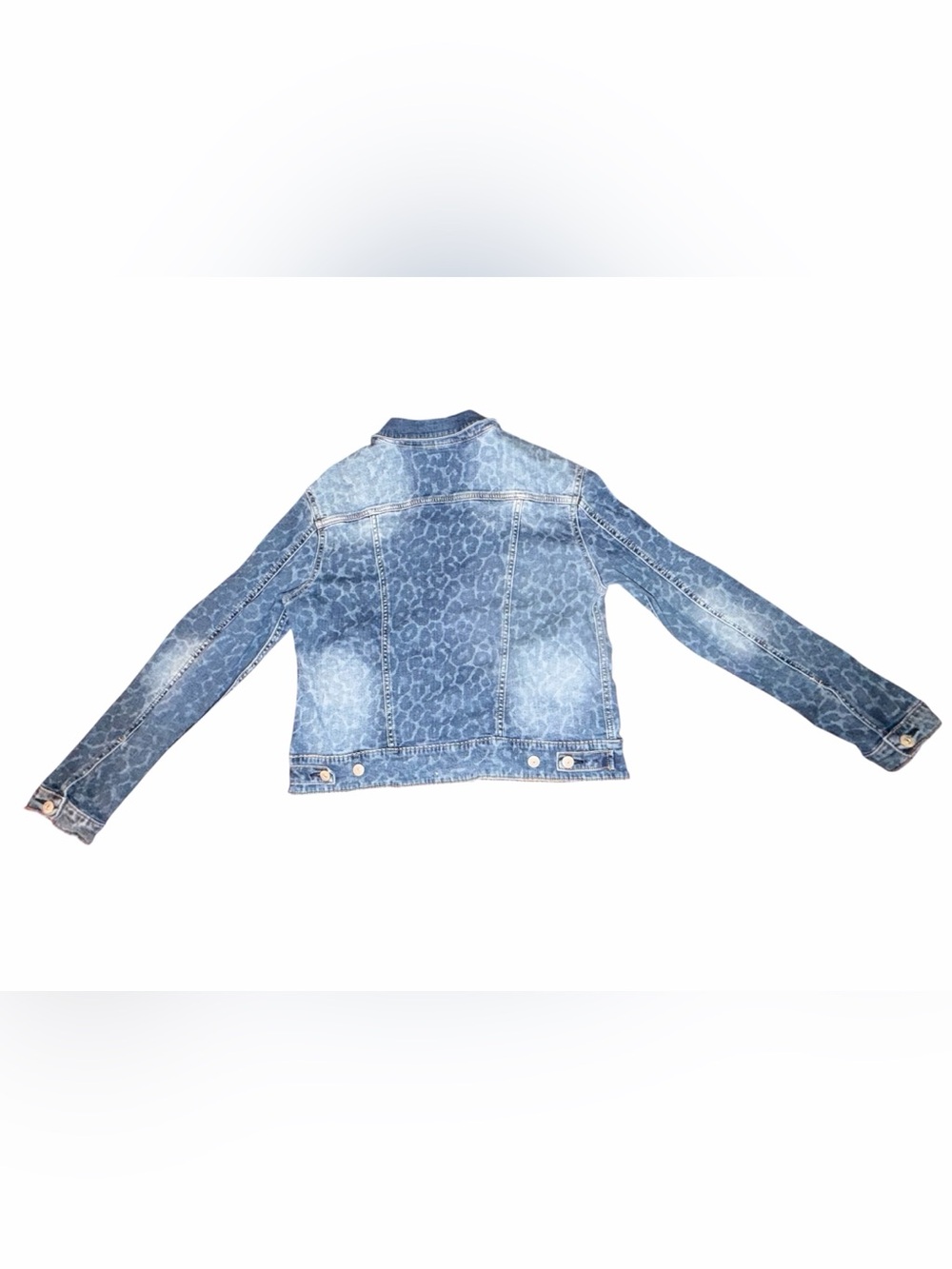LuLaRoe “Harvey” Cheetah Print Light Wash Denim Cropped Jacket - Picture 4 of 10